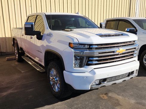 Used 2022 Chevrolet Silverado 2500 High Country image 5