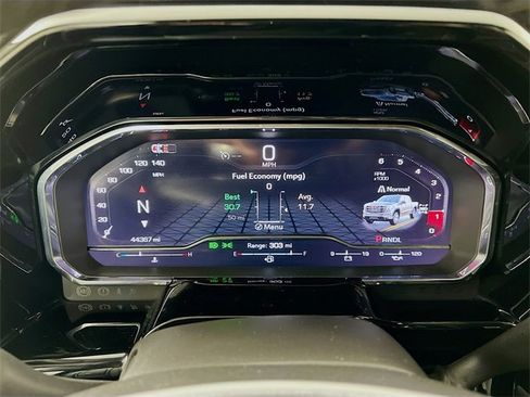 Used 2025 GMC Sierra 1500 SLT image 14