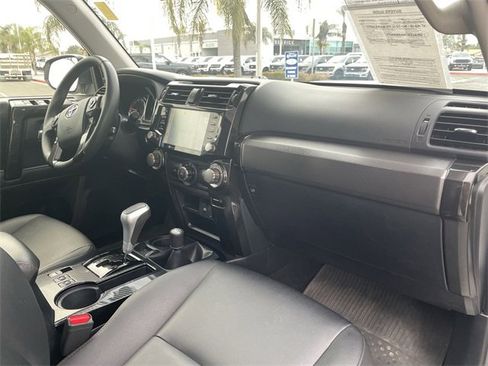 Used 2021 Toyota 4Runner TRD Off-Road Premium image 30
