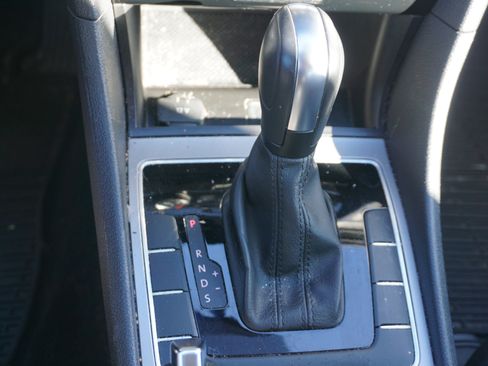 Used 2021 Volkswagen Passat 2.0T S image 10