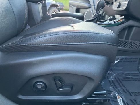 Used 2021 Jeep Compass Limited w/ Sun and Sound Group image 25