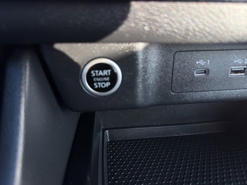 Used 2021 Nissan Rogue SV image 26