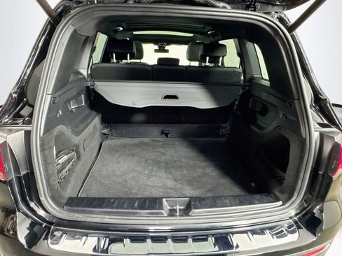 Used 2023 Mercedes-Benz GLB 250 image 32