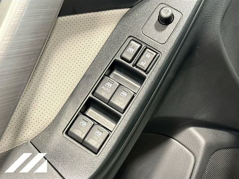 Used 2016 Subaru Forester 2.5i Limited w/ Popular Package #2 image 19