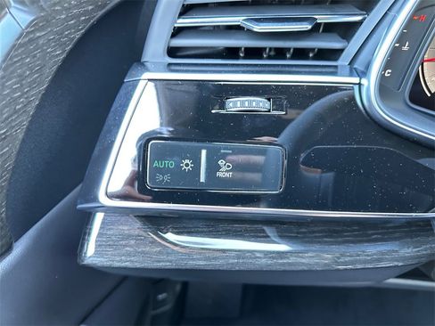 New 2026 Audi Q8 Premium Plus image 24