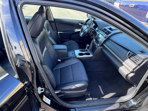 Used 2012 Toyota Camry SE FWD image 36