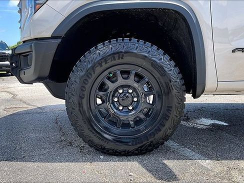 New 2026 GMC Sierra 1500 AT4X w/ AT4X AEV Edition AWD/4WD image 12