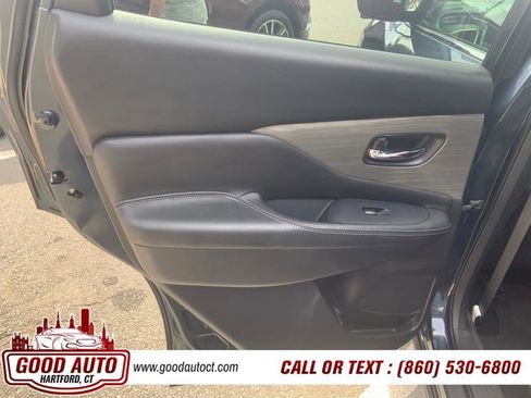 Used 2018 Nissan Murano SV w/ Premium Package image 7