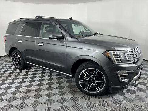 Used 2019 Ford Expedition Limited w/ Special Edition Package image 2