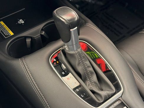 Used 2024 Honda HR-V EX-L image 23