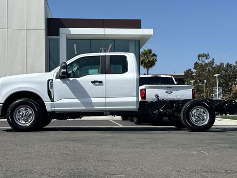 New 2026 Ford F250 XL w/ XL Chrome Package RWD image 6