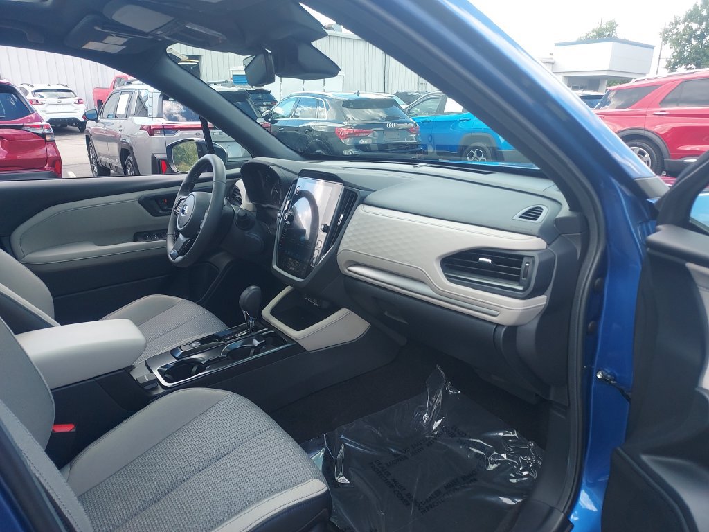 Used 2026 Subaru Forester Premium AWD/4WD image 31