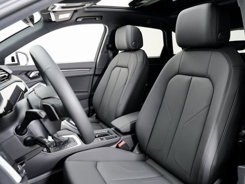 New 2025 Audi Q3 2.0T Premium image 5