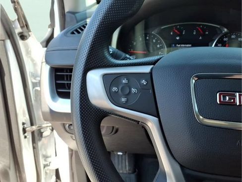 Used 2023 GMC Terrain SLE AWD/4WD image 23