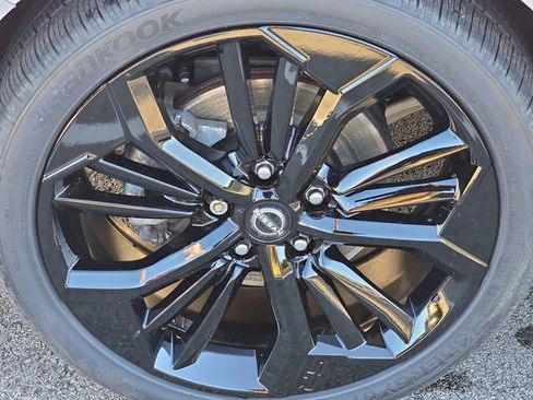 Certified 2023 Nissan Altima 2.5 SR image 10