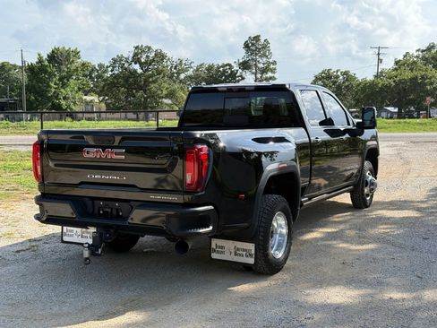 Used 2022 GMC Sierra 3500 Denali w/ Denali Ultimate Package AWD/4WD image 3
