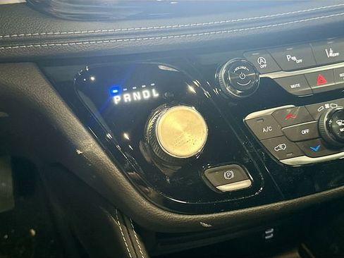 New 2026 Chrysler Pacifica Limited w/ S Appearance Package image 18