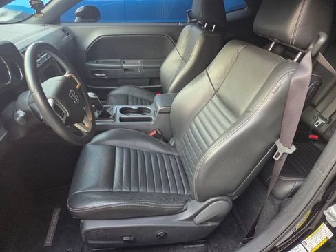 Used 2013 Dodge Challenger R/T Plus RWD image 8