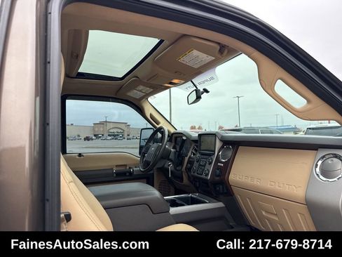 Used 2015 Ford F250 Lariat w/ Chrome Package image 90
