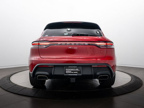 Certified 2026 Porsche Macan AWD/4WD image 6