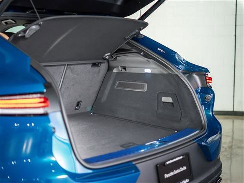 New 2026 Porsche Cayenne Coupe image 31