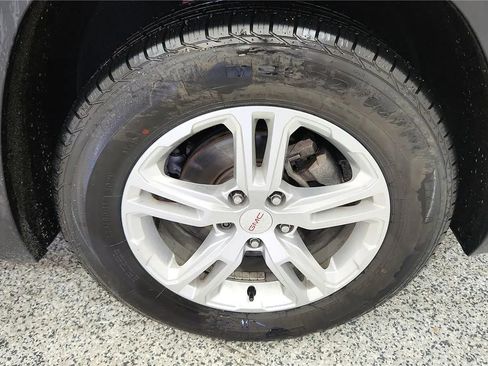 Used 2021 GMC Terrain SLE w/ Driver Convenience Package image 13