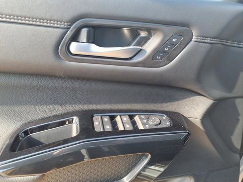 New 2026 Nissan Pathfinder Platinum AWD/4WD image 18