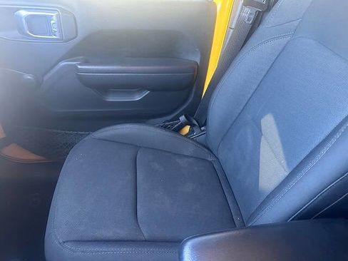 Used 2018 Jeep Wrangler Unlimited Sport image 11