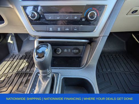 Used 2016 Hyundai Sonata SE image 27