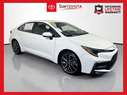 Used 2022 Toyota Corolla SE image 1