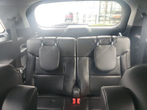 Used 2024 Ford Explorer XLT w/ Equipment Group 202A image 20