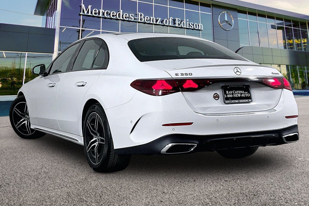 Used 2026 Mercedes-Benz E 350 4MATIC Sedan image 2