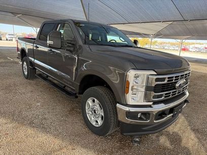 New 2026 Ford F250 XLT w/ FX4 Off-Road Package