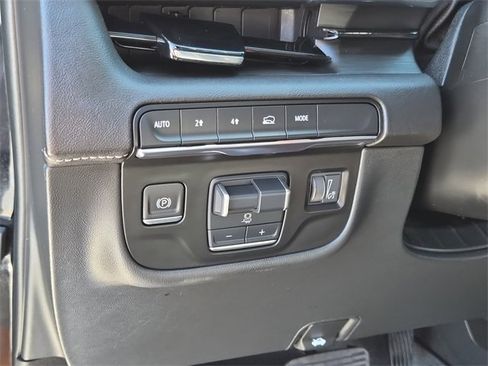 Certified 2022 Cadillac Escalade Sport image 25