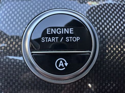 Used 2022 Mercedes-Benz C 300 4MATIC Sedan image 21