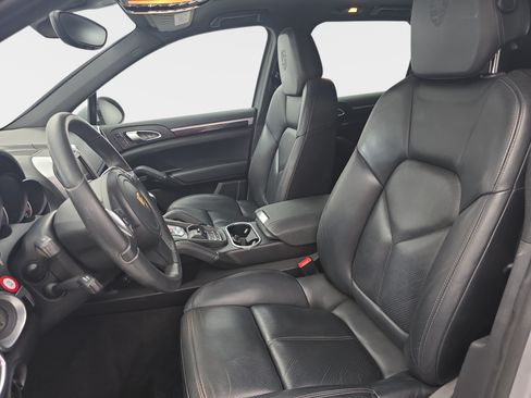 Used 2012 Porsche Cayenne AWD/4WD image 15