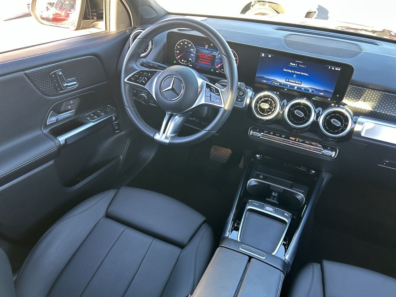 Used 2025 Mercedes-Benz GLB 250 image 10