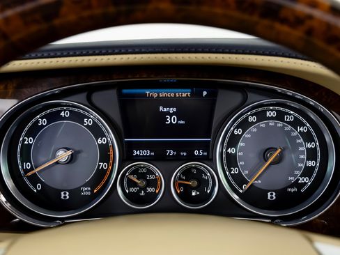 Used 2014 Bentley Continental GT image 20