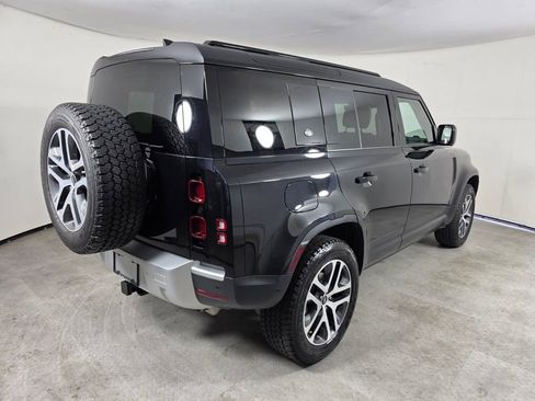 Used 2024 Land Rover Defender 110 S AWD/4WD image 4