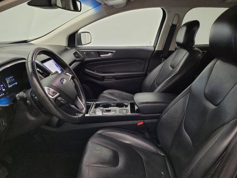 Used 2019 Ford Edge Titanium w/ Cold Weather Package AWD/4WD image 17