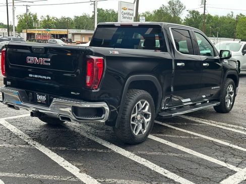 Used 2023 GMC Sierra 1500 SLT AWD/4WD image 6