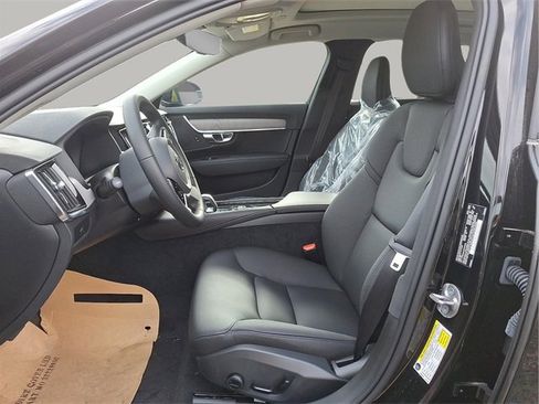 New 2025 Volvo S90 B6 Plus image 6