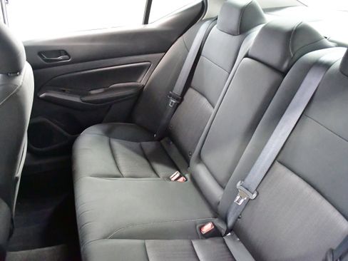Used 2025 Nissan Altima 2.5 SV FWD image 10