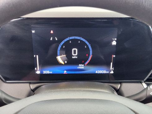 Used 2024 Chevrolet TrailBlazer LT FWD image 16