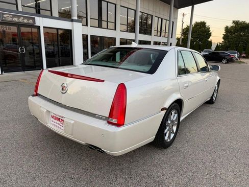 Used 2010 Cadillac DTS Luxury image 5