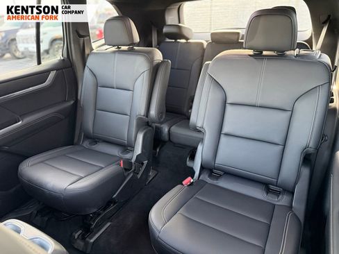 Used 2025 GMC Acadia Elevation w/ Elevation Premium Package image 38