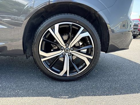 Used 2023 Volvo XC60 B5 Ultimate w/ Climate Package AWD/4WD image 28