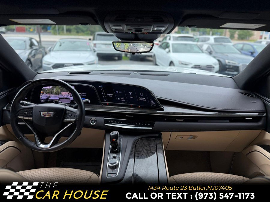 Used 2024 Cadillac Escalade Premium Luxury RWD image 24