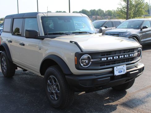New 2026 Ford Bronco Big Bend AWD/4WD image 7