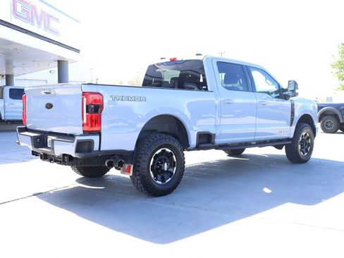 Used 2025 Ford F250 Lariat w/ Tremor Off-Road Package AWD/4WD image 6